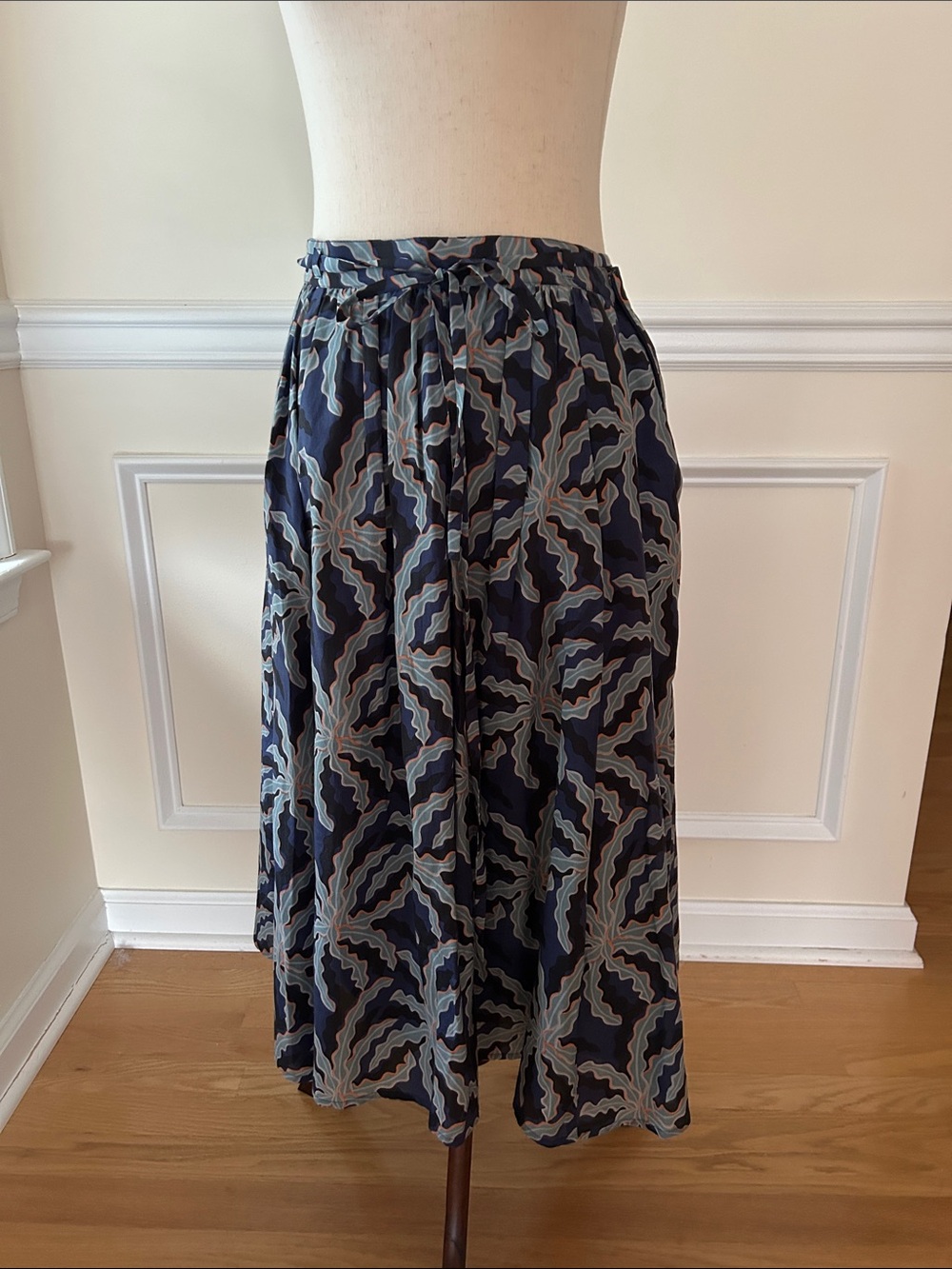 Brooks Brothers Navy Blue & Light Blue Patterned Tie-Waist Midi Skirt